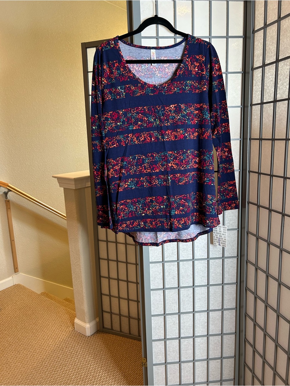 NWT LuLaRoe Lynnae Navy Floral Stripe Long-Sleeve Top